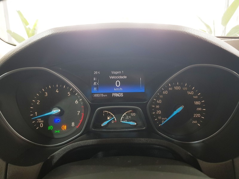 FOCUS 2.0 TITANIUM FASTBACK 16V FLEX 4P AUTOMÁTICO - 2018 - CAXIAS DO SUL
