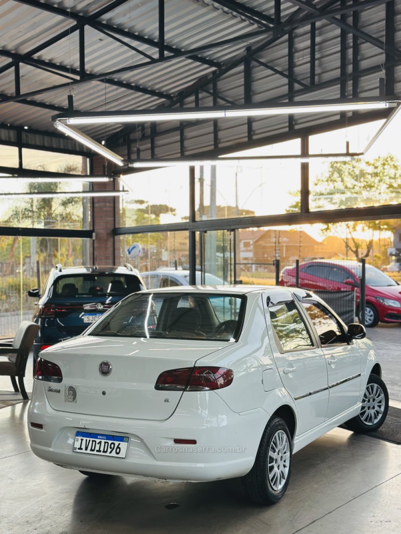 SIENA 1.0 MPI EL 8V FLEX 4P MANUAL - 2014 - CANELA