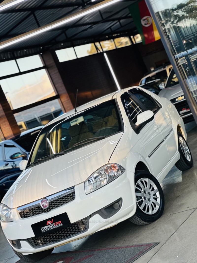 SIENA 1.0 MPI EL 8V FLEX 4P MANUAL - 2014 - CANELA