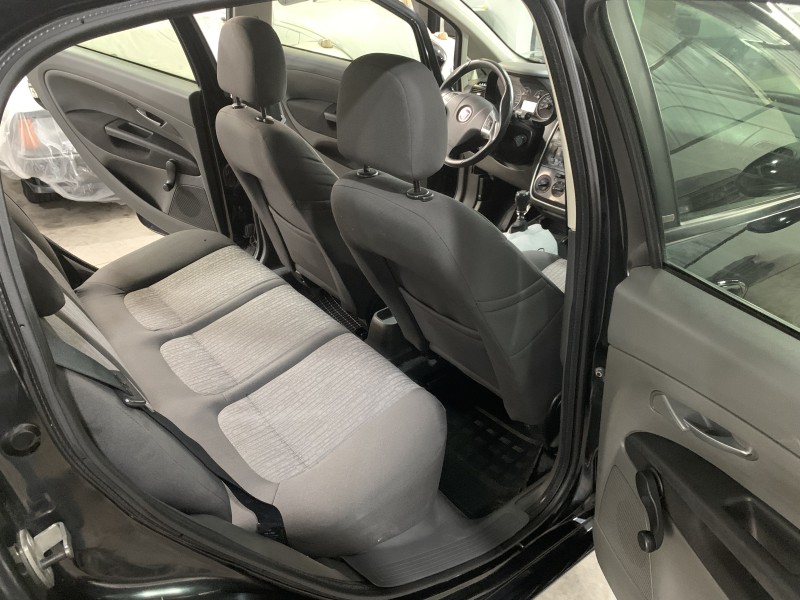 PUNTO 1.6 ESSENCE 16V FLEX 4P MANUAL - 2011 - CAXIAS DO SUL