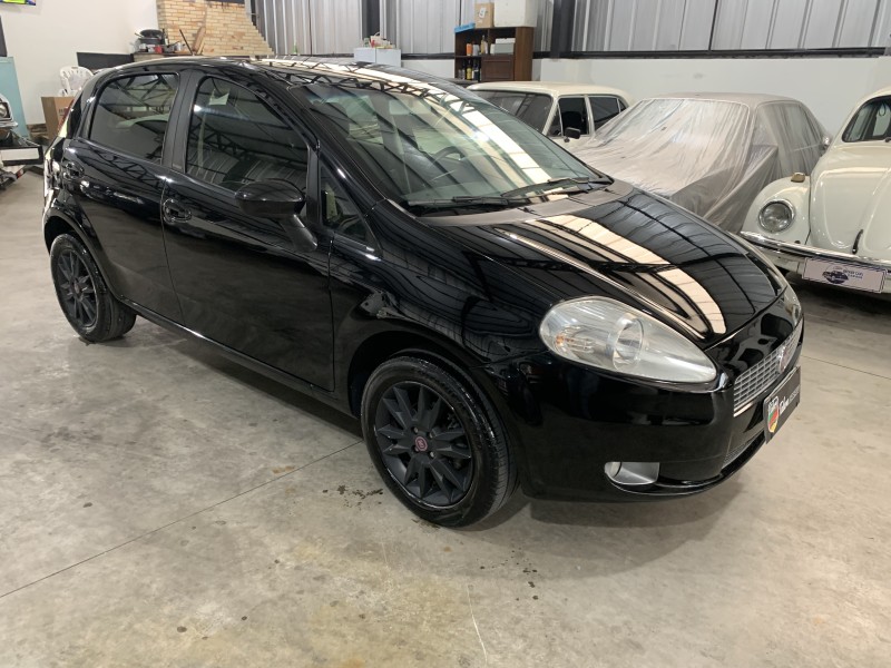 PUNTO 1.6 ESSENCE 16V FLEX 4P MANUAL - 2011 - CAXIAS DO SUL