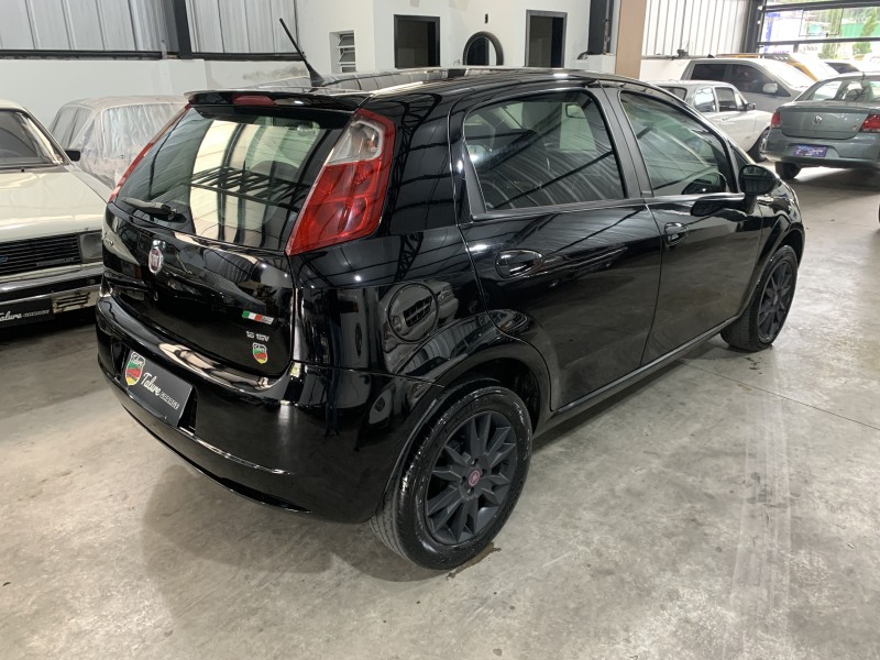 PUNTO 1.6 ESSENCE 16V FLEX 4P MANUAL - 2011 - CAXIAS DO SUL