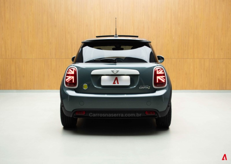 COOPER S E MULTITONE EDITION 184CV ELÉTRICO 2P AUTOMÁTICO - 2024 - GARIBALDI