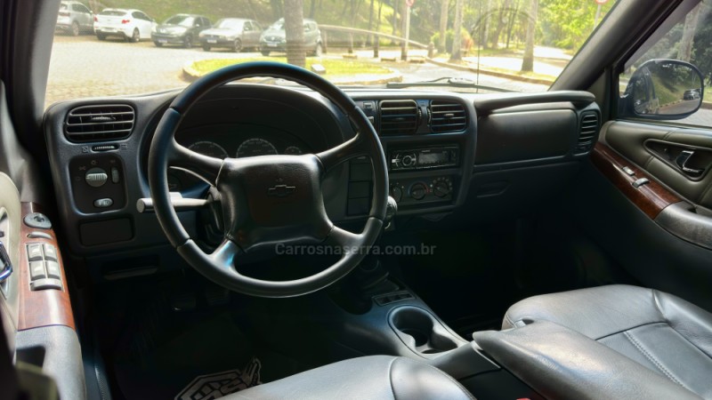 S10 2.8 EXECUTIVE 4X4 CD 12V TURBO INTERCOOLER DIESEL 4P MANUAL - 2004 - CAXIAS DO SUL