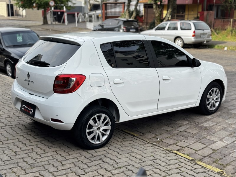 SANDERO 1.0 EXPRESSION 16V FLEX 4P MANUAL - 2016 - CAXIAS DO SUL