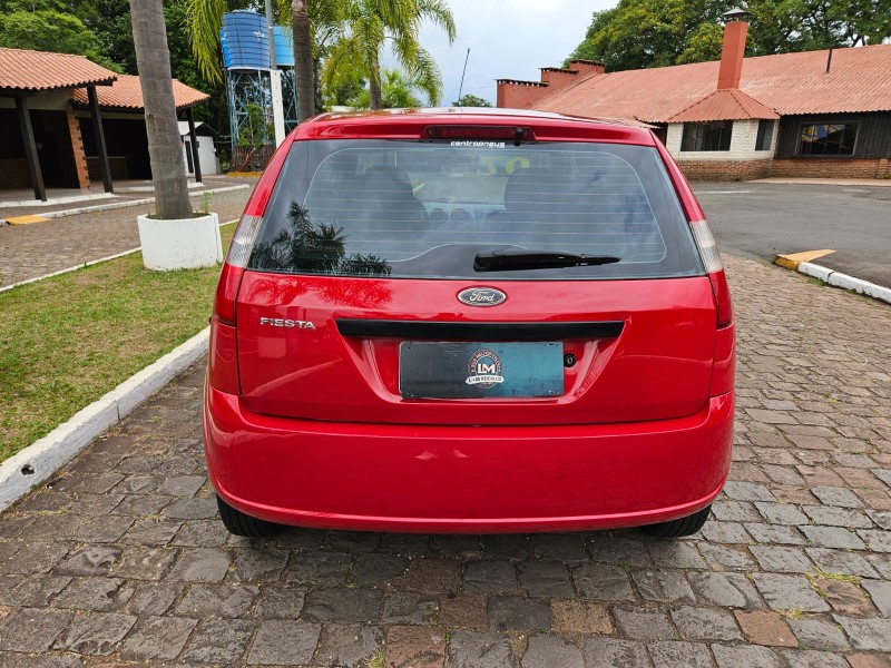 FIESTA 1.0 MPI 8V GASOLINA 4P MANUAL - 2007 - VENâNCIO AIRES