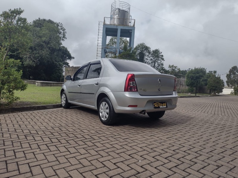 LOGAN 1.0 AUTHENTIQUE 16V FLEX 4P MANUAL - 2013 - CANELA