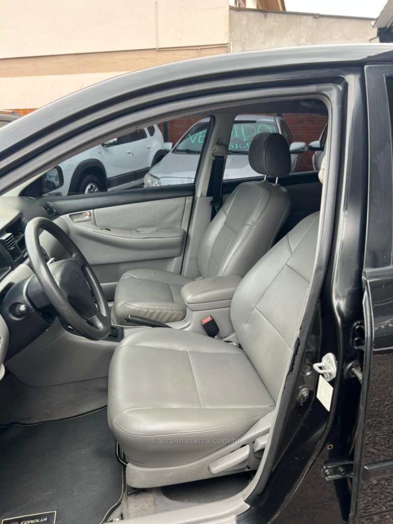 COROLLA 1.6 XLI 16V GASOLINA 4P AUTOMÁTICO - 2005 - LAJEADO