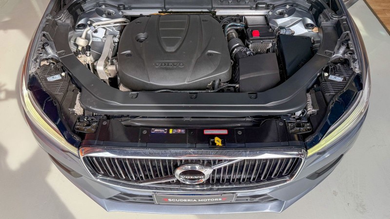 XC60 2.0 D5 MOMENTUM AWD DIESEL 4P AUTOMÁTICO - 2020 - BENTO GONçALVES