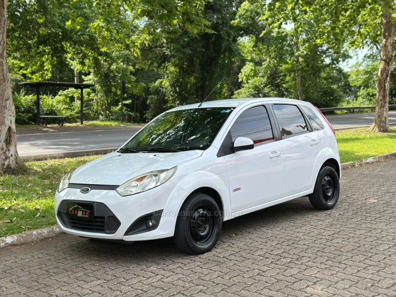 FIESTA 1.6 MPI HATCH 8V FLEX 4P MANUAL - 2013 - DOIS IRMãOS