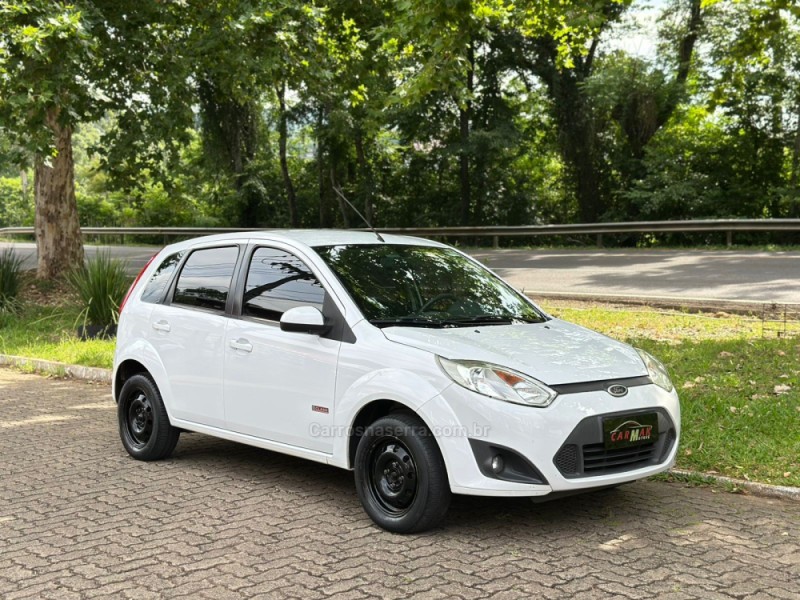 FIESTA 1.6 MPI HATCH 8V FLEX 4P MANUAL - 2013 - DOIS IRMãOS