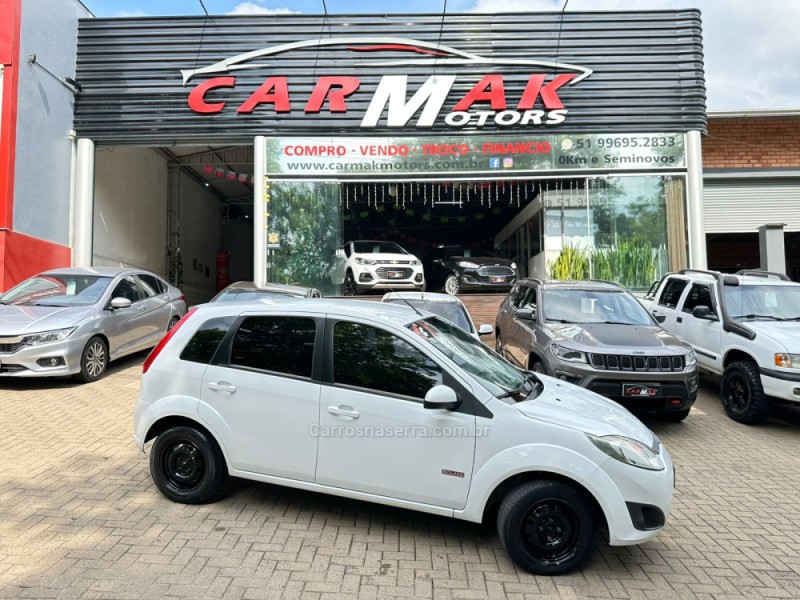 fiesta 1.6 mpi hatch 8v flex 4p manual 2013 dois irmaos