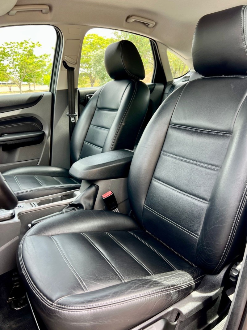 FOCUS 2.0 GLX 16V GASOLINA 4P AUTOMÁTICO - 2012 - BENTO GONçALVES