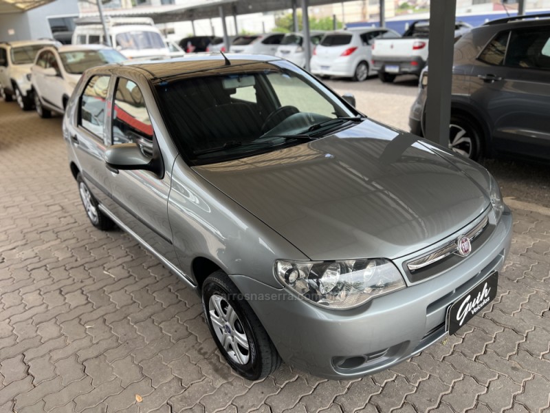 PALIO 1.0 MPI FIRE ECONOMY 8V FLEX 4P MANUAL - 2012 - BOM PRINCíPIO