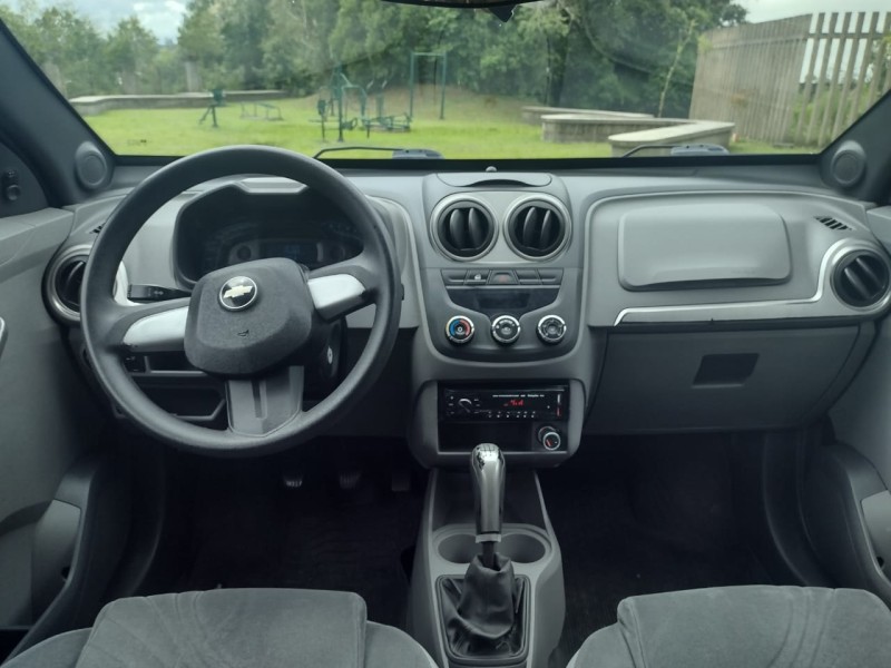 AGILE 1.4 MPFI LTZ 8V FLEX 4P MANUAL - 2011 - CANELA