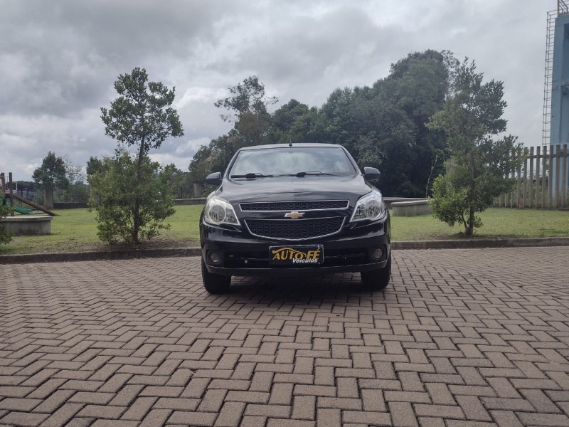 AGILE 1.4 MPFI LTZ 8V FLEX 4P MANUAL - 2011 - CANELA