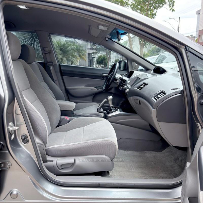 CIVIC 1.8 LXL 16V FLEX 4P MANUAL - 2011 - FLORES DA CUNHA