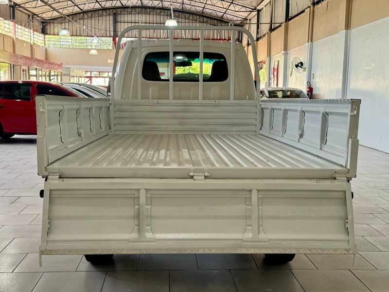 HR 2.5 TCI HD LONGO COM CAÇAMBA 4X2 8V 94CV TURBO INTERCOOLER DIESEL 2P MANUAL - 2008 - ESTâNCIA VELHA