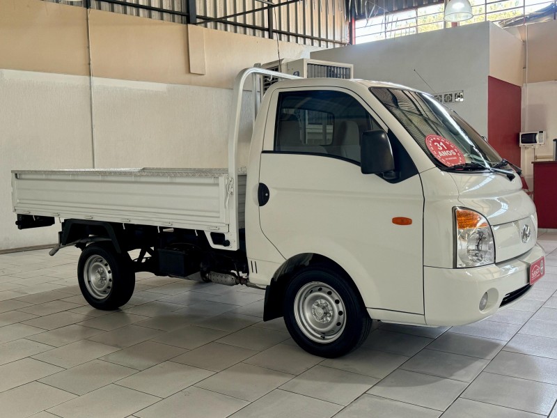 HR 2.5 TCI HD LONGO COM CAÇAMBA 4X2 8V 94CV TURBO INTERCOOLER DIESEL 2P MANUAL - 2008 - ESTâNCIA VELHA