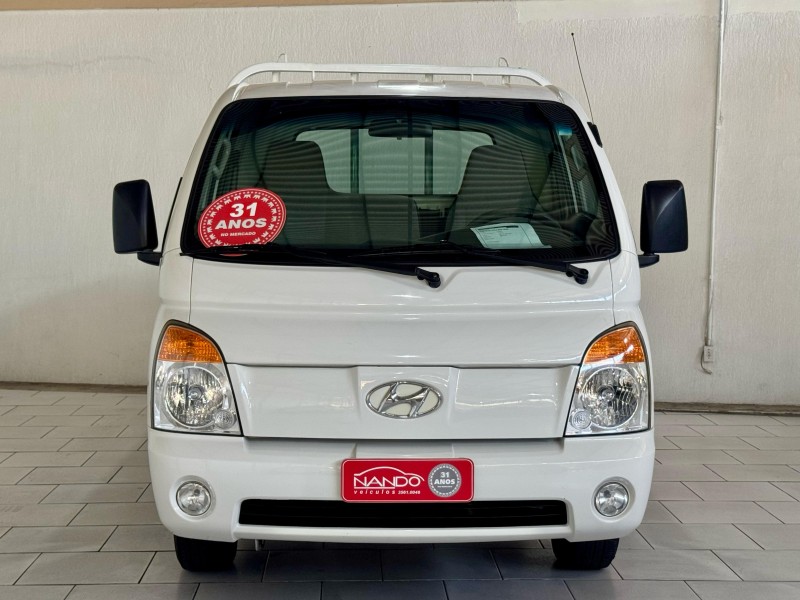 HR 2.5 TCI HD LONGO COM CAÇAMBA 4X2 8V 94CV TURBO INTERCOOLER DIESEL 2P MANUAL - 2008 - ESTâNCIA VELHA