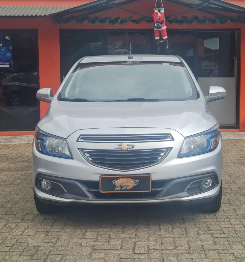 PRISMA 1.4 MPFI LTZ 8V FLEX 4P MANUAL - 2014 - CANELA