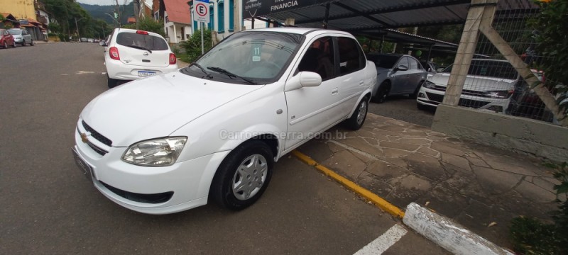 CLASSIC 1.0 VHC LS 8V FLEX 4P MANUAL - 2011 - PICADA CAFé