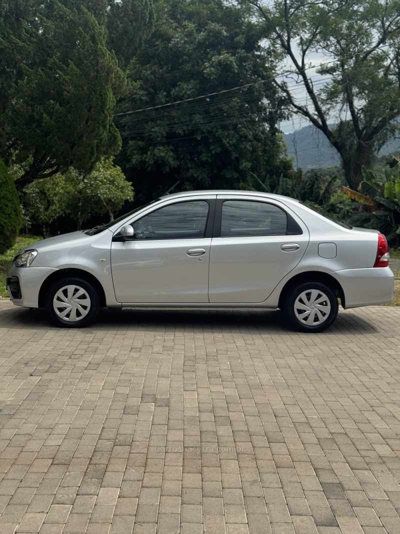 ETIOS 1.5 XS 16V FLEX 4P AUTOMÁTICO - 2018 - ENCANTADO