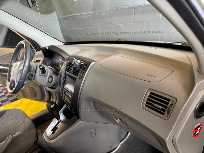 TUCSON 2.0 MPFI GL 16V 142CV 2WD GASOLINA 4P AUTOMÁTICO - 2010 - CAXIAS DO SUL