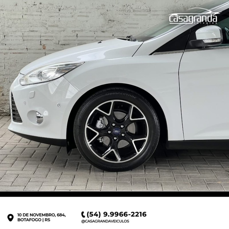FOCUS 2.0 TITANIUM PLUS HATCH 16V FLEX 4P AUTO - 2015 - BENTO GONçALVES