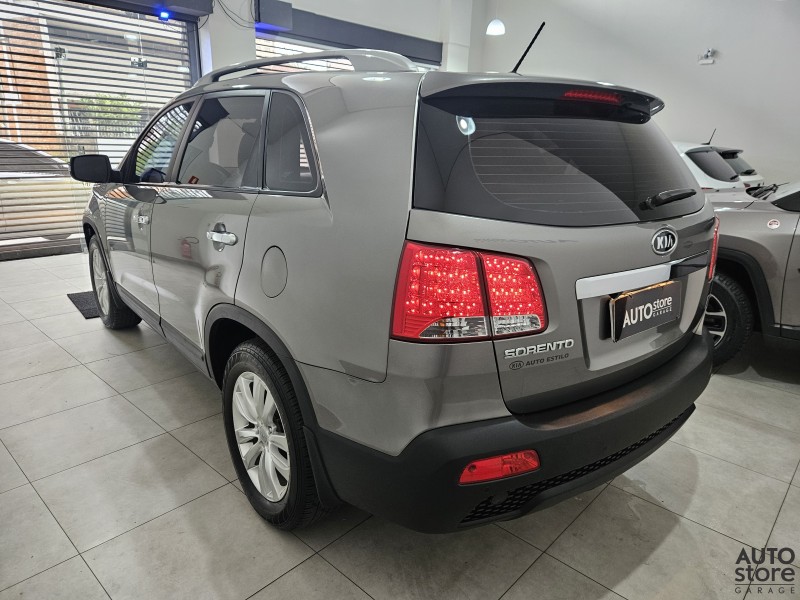 SORENTO 2.4 EX2 4X2 16V GASOLINA 4P 7 LUGARES AUTOMÁTICO - 2012 - CAXIAS DO SUL