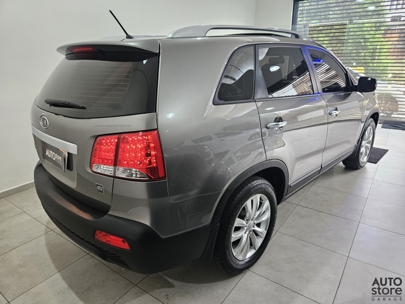SORENTO 2.4 EX2 4X2 16V GASOLINA 4P 7 LUGARES AUTOMÁTICO - 2012 - CAXIAS DO SUL