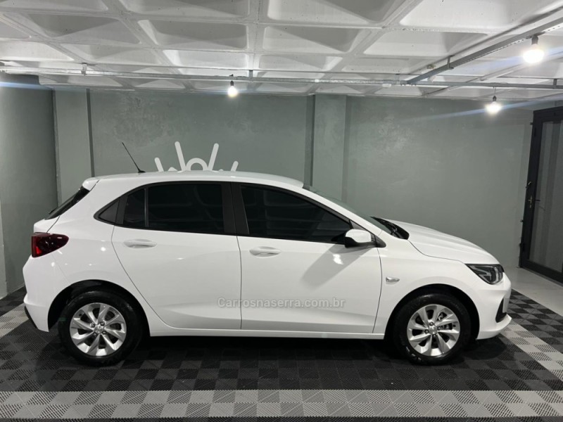 ONIX 1.0 LT PLUS 12V TURBO 4P FLEX MANUAL - 2023 - BENTO GONçALVES