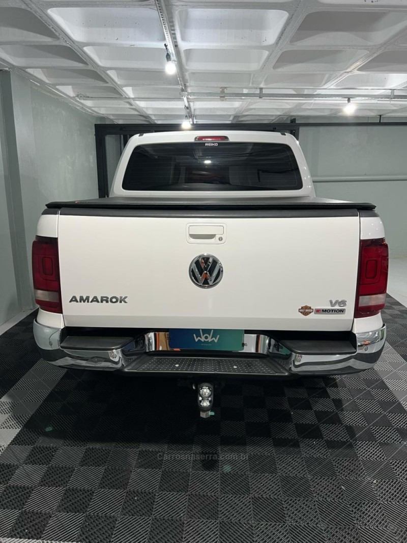 AMAROK 3.0 V6 TDI HIGHLINE CD DIESEL 4MOTION AUTOMÁTICO - 2019 - BENTO GONçALVES