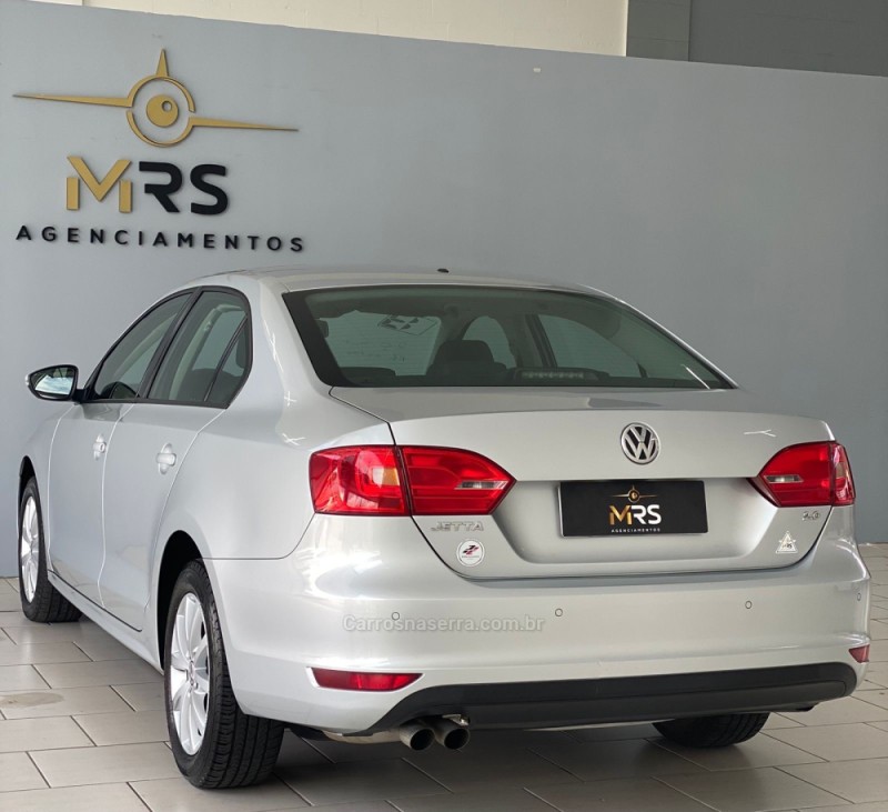 JETTA 2.0 COMFORTLINE FLEX 4P TIPTRONIC - 2013 - CAXIAS DO SUL