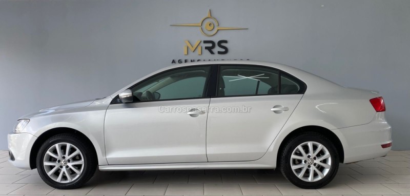 JETTA 2.0 COMFORTLINE FLEX 4P TIPTRONIC - 2013 - CAXIAS DO SUL