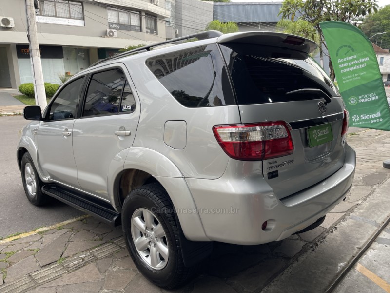 HILUX SW4 3.0 SRV 4X4 7 LUGARES 16V TURBO INTERCOOLER DIESEL 4P AUTOMÁTICO - 2010 - BENTO GONçALVES