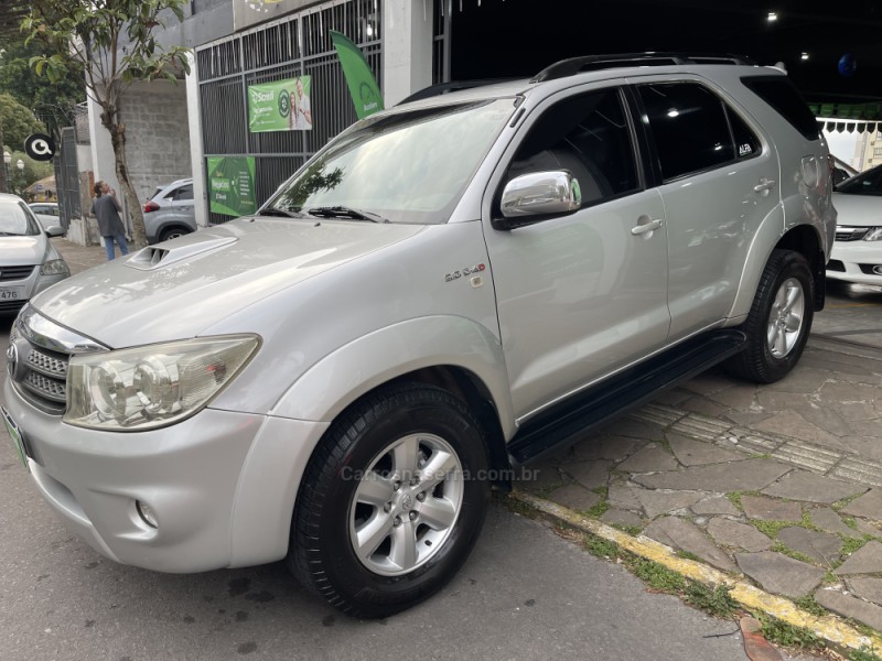 HILUX SW4 3.0 SRV 4X4 7 LUGARES 16V TURBO INTERCOOLER DIESEL 4P AUTOMÁTICO - 2010 - BENTO GONçALVES