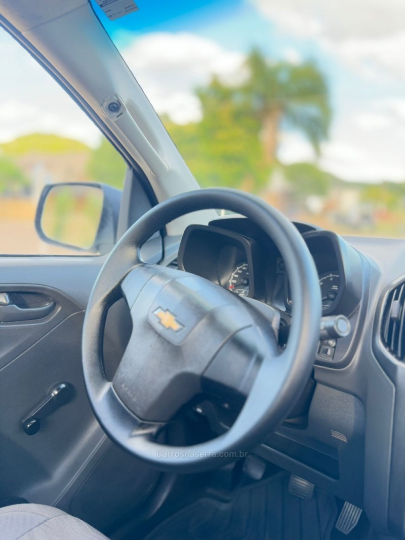 S10 2.2 EFI DLX 4X2 CS 8V GASOLINA 2P MANUAL - 2015 - CAXIAS DO SUL