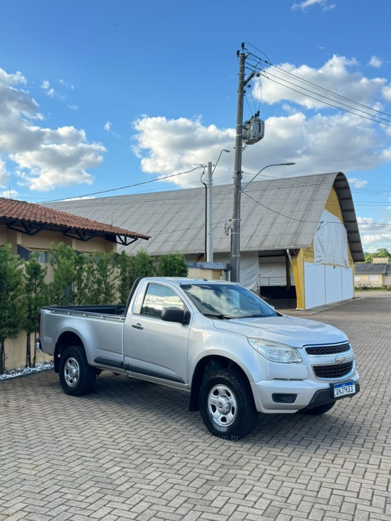 S10 2.2 EFI DLX 4X2 CS 8V GASOLINA 2P MANUAL - 2015 - CAXIAS DO SUL