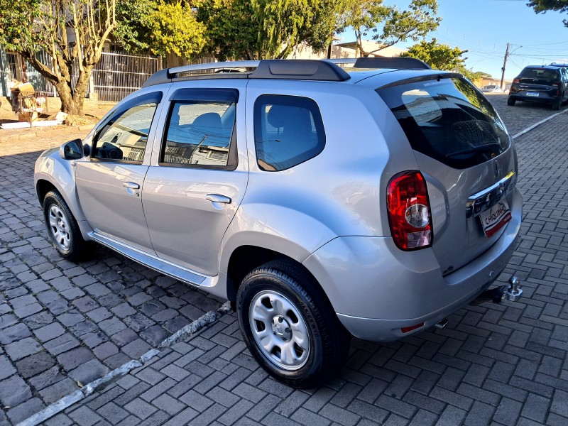 DUSTER 1.6 EXPRESSION 4X2 16V FLEX 4P MANUAL - 2014 - CAXIAS DO SUL