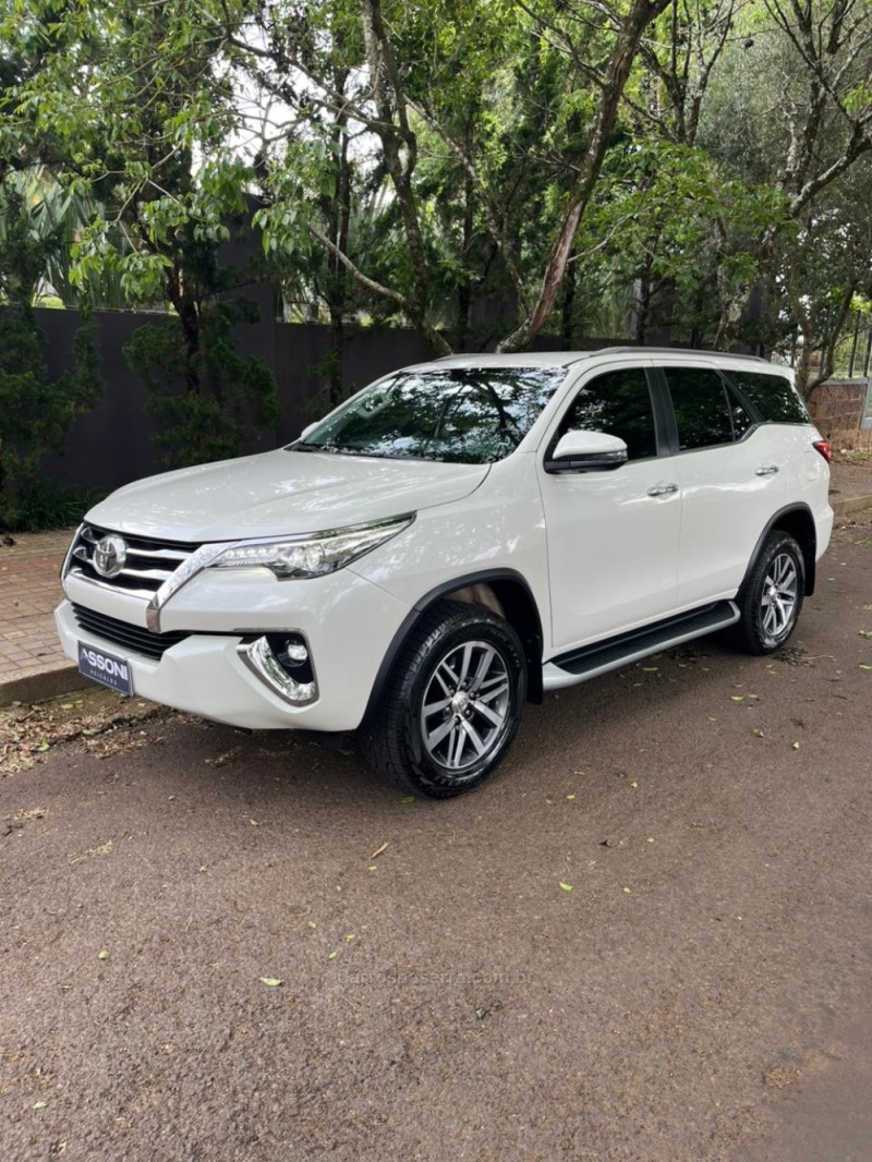 hilux sw4 2.8 srx 4x4 7 lugares 16v turbo intercooler diesel 4p automatico 2019 erechim