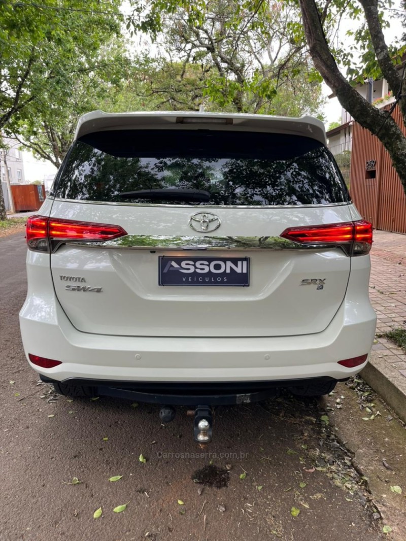 HILUX SW4 2.8 SRX 4X4 7 LUGARES 16V TURBO INTERCOOLER DIESEL 4P AUTOMÁTICO - 2019 - ERECHIM