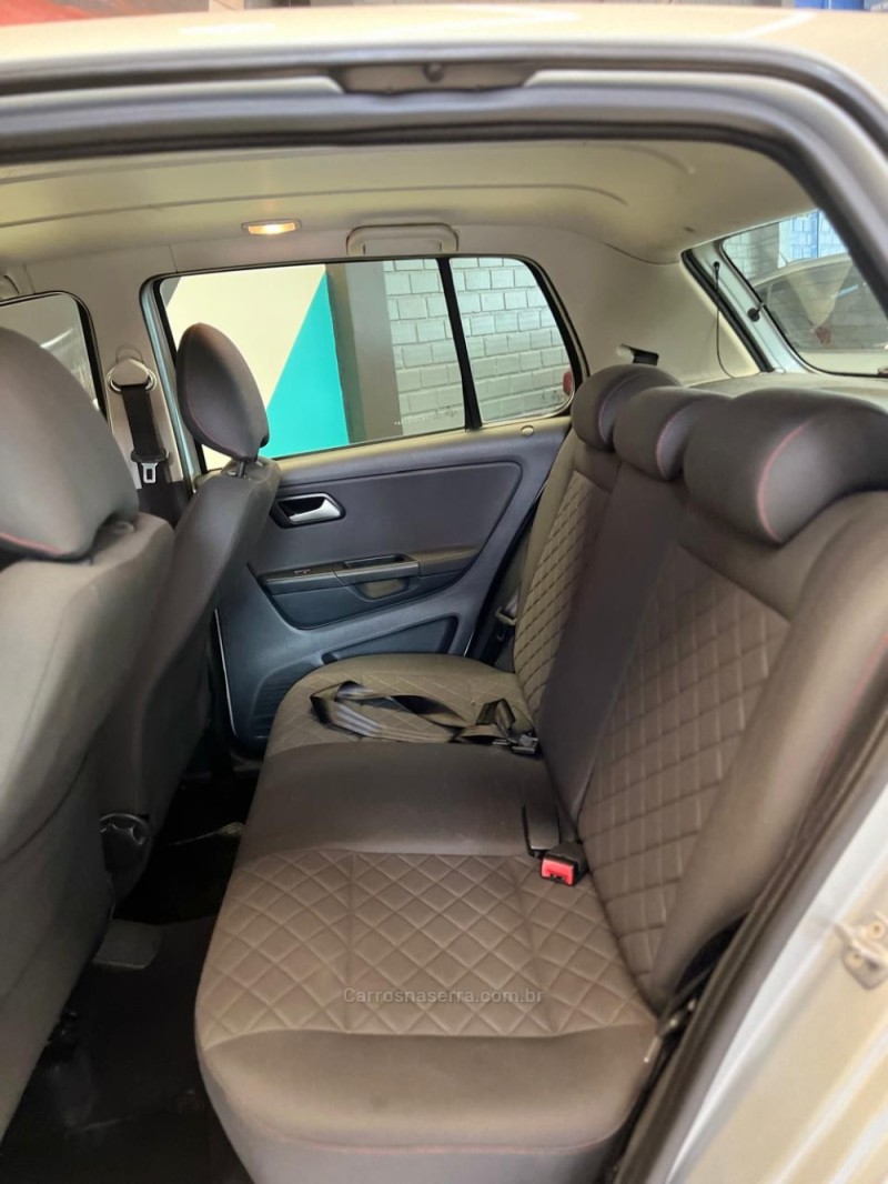 FOX 1.6 MI HIGHLINE 8V FLEX 4P AUTOMATIZADO - 2016 - NOVO HAMBURGO