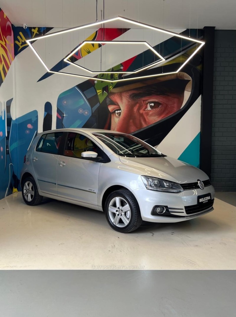 fox 1.6 mi highline 8v flex 4p automatizado 2016 novo hamburgo