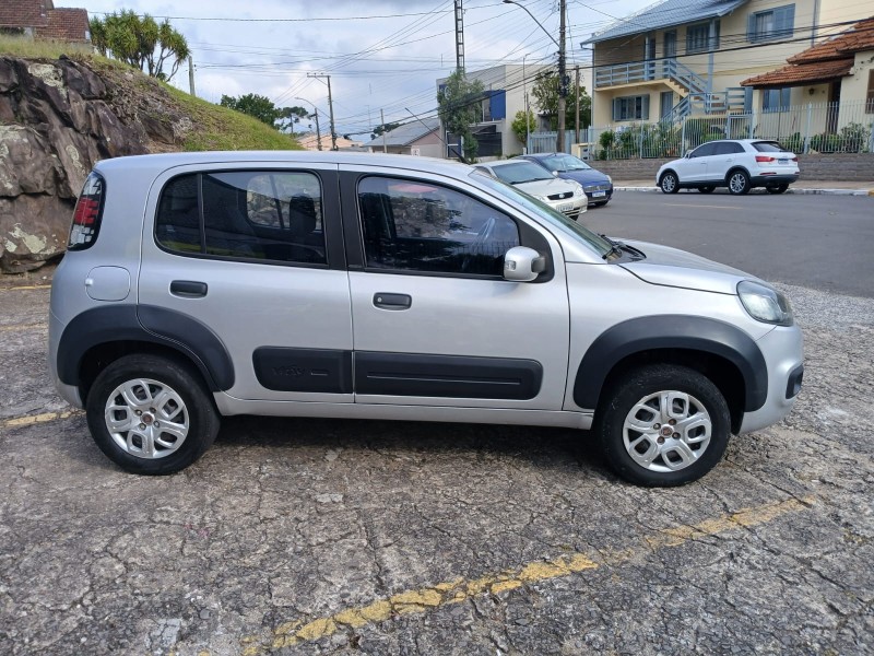 UNO 1.4 WAY 8V FLEX 4P MANUAL - 2016 - FARROUPILHA