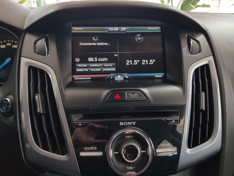 FOCUS 2.0 TITANIUM HATCH 16V FLEX 4P AUTOMÁTICO - 2015 - CAXIAS DO SUL