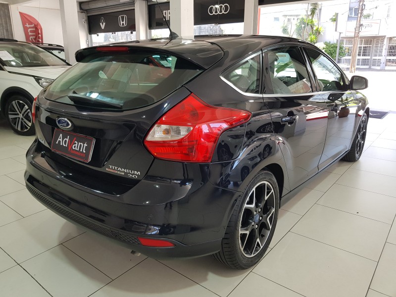 FOCUS 2.0 TITANIUM HATCH 16V FLEX 4P AUTOMÁTICO - 2015 - CAXIAS DO SUL