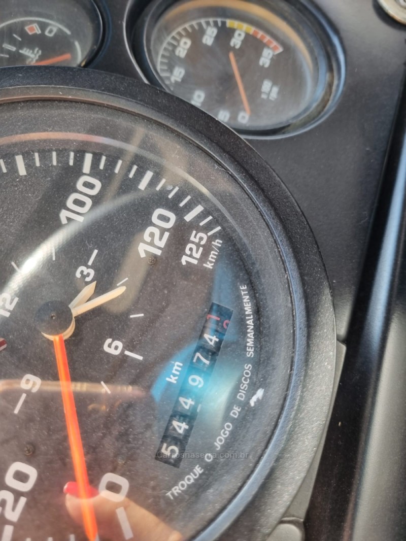 8500  - 2006 - PORTãO