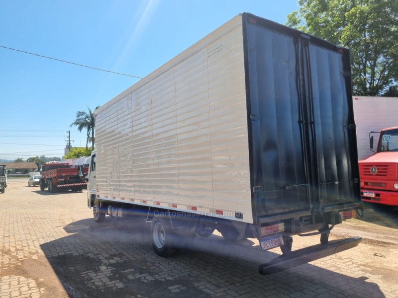 8500  - 2006 - PORTãO