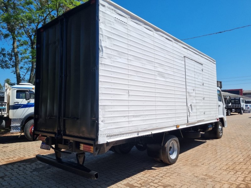 8500  - 2006 - PORTãO